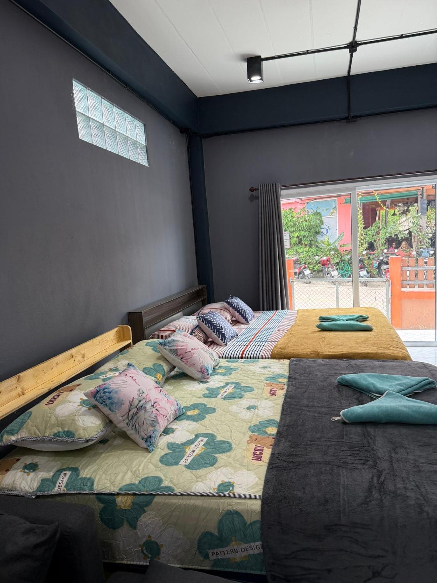 P'Un House Hotel Koh Tao Exterior photo